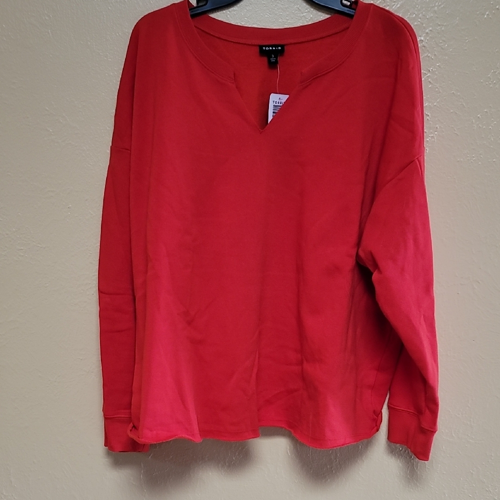 Crop Red V-Neck sweatshirt Torrid 3 NWT